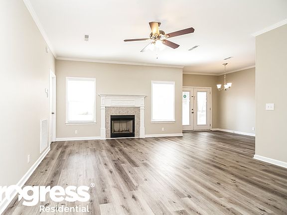 3rd image of 723 General Barksdale Dr