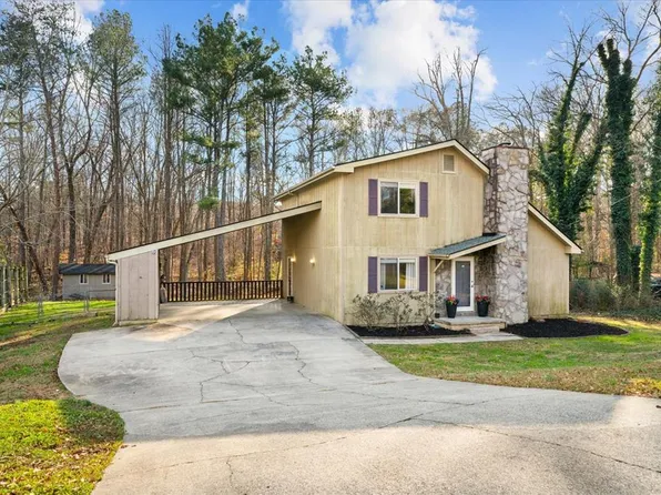 609 Cherokee Trl NW, Dalton, GA 30721