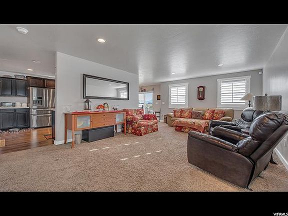 2nd image of 14587 S Edgemere Dr