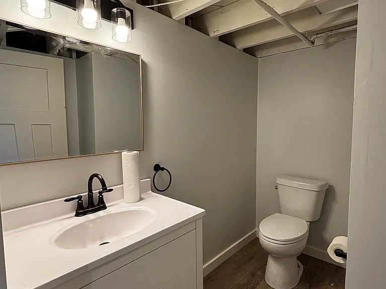 242 Abbie St SE — Photo 11