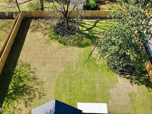 3rd image of 1218 Kingwood Dr