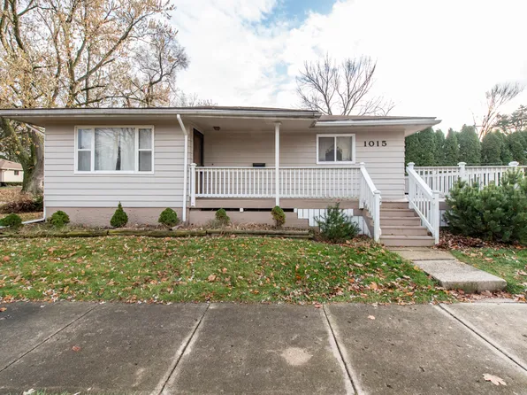 1015 Merton Ave, Waukegan, IL 60087