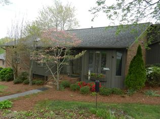 501 Ridgehaven Cir, Winston Salem, NC 27104