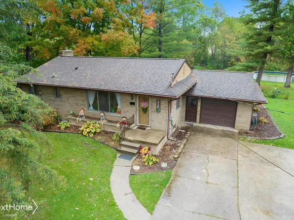335 Walnut St, Mount Morris, MI 48458
