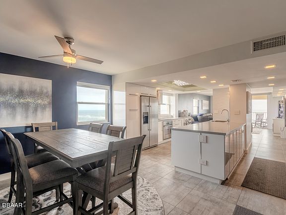 5th image of 89 S Atlantic Ave APT 701