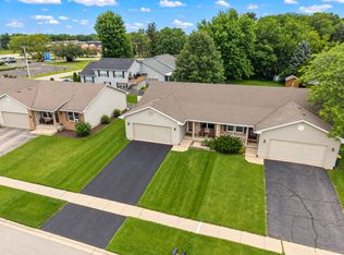 205 Suzy Ct, Plano, IL 60545
