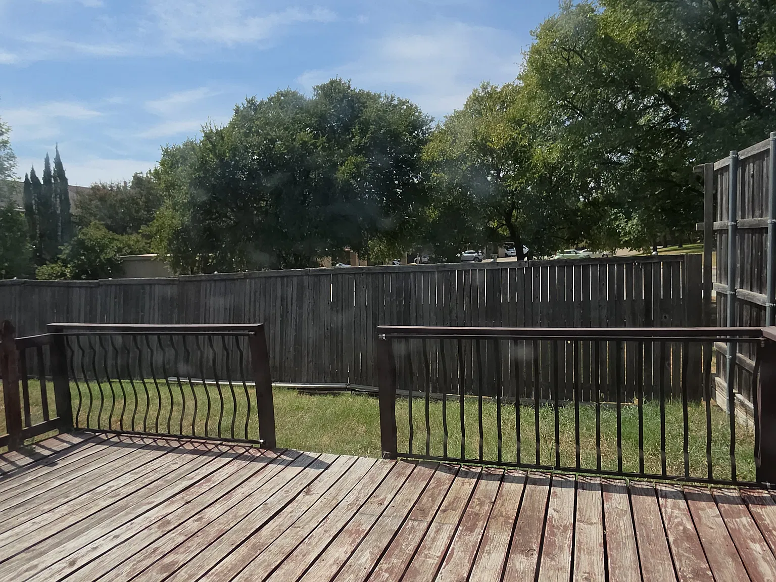 3 bed, 2.5 bath, 1876 sqft, $2,050 — Photo 2