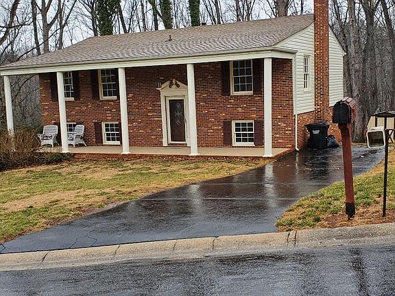 4th image of 1409 Abbey Cir