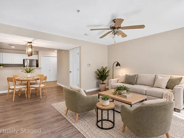 6720 Fairhaven Rd APT 10, Madison, WI 53719