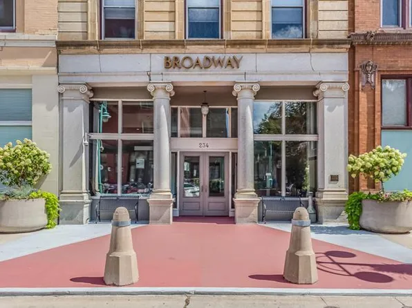 234 North Broadway, Milwaukee, WI 53202