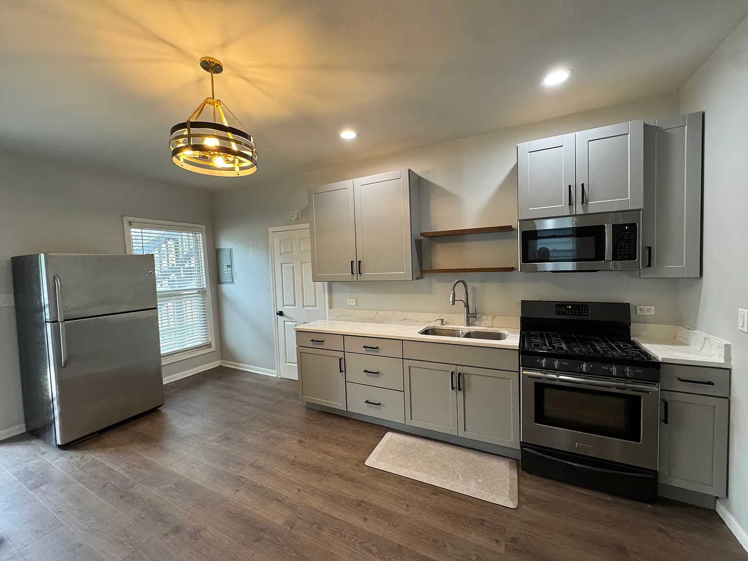 1 bed, $1,200 — Photo 1