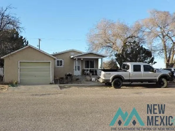 921 Oak St, Clayton, NM 88415