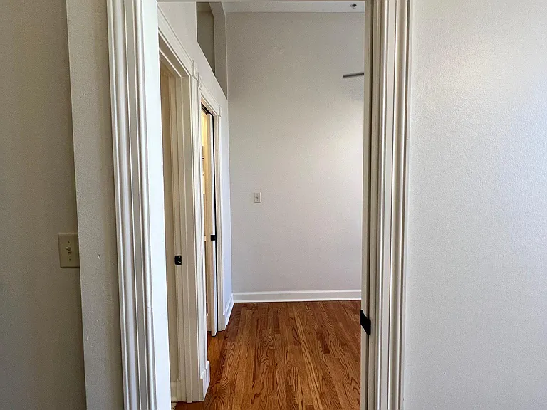904 Scott St #1 — Photo 36