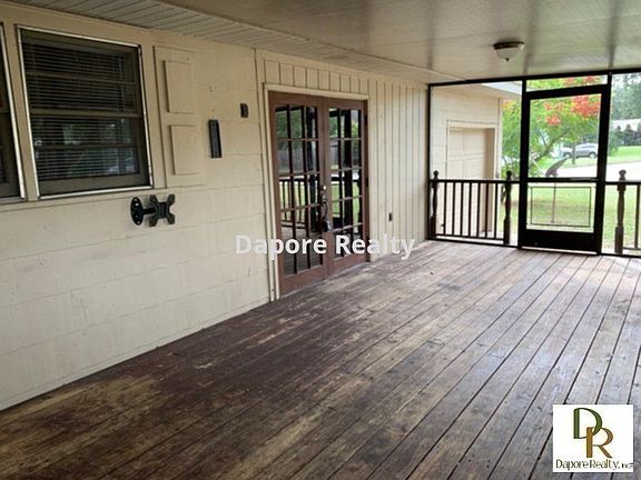 3rd image of 2076 Grandview Ave