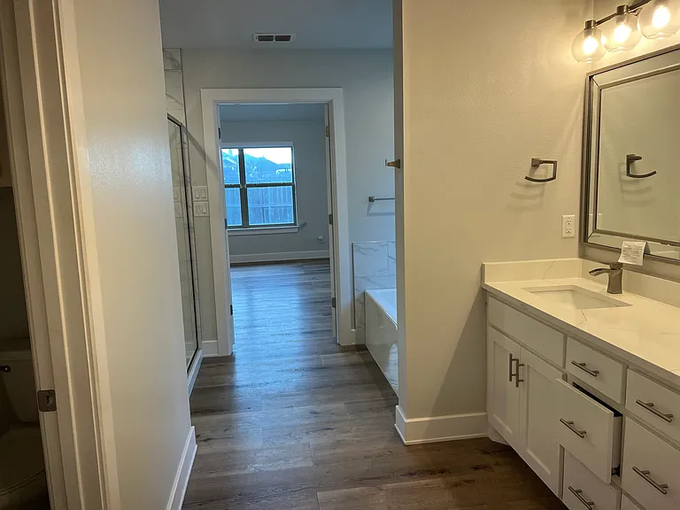 6510 Stadium Dr — Photo 3