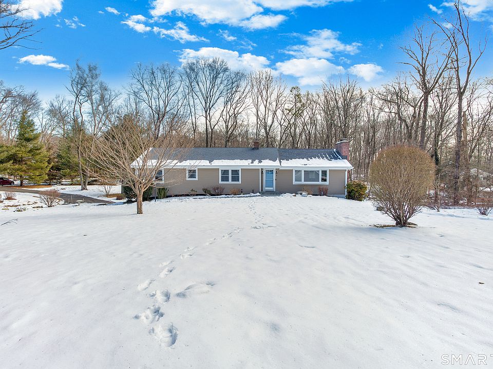 1st image of 5 Lorraine Drive