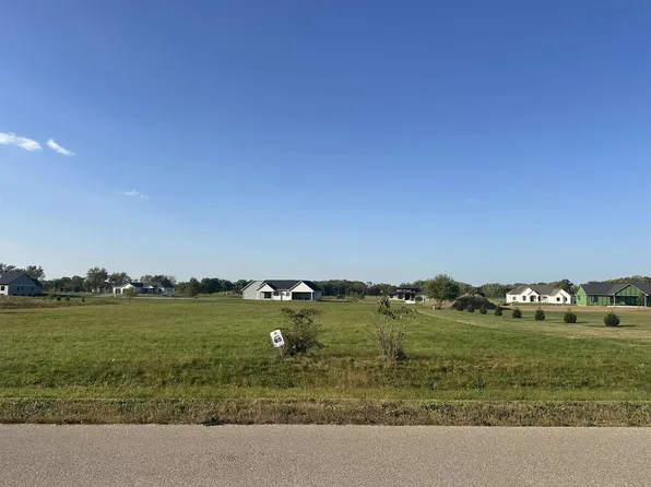 L95 Fieldwood Drive #L95, Janesville, WI 53545