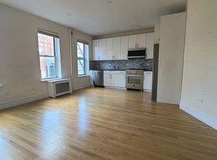 233 W 21st St #7B, New York, NY 10011
