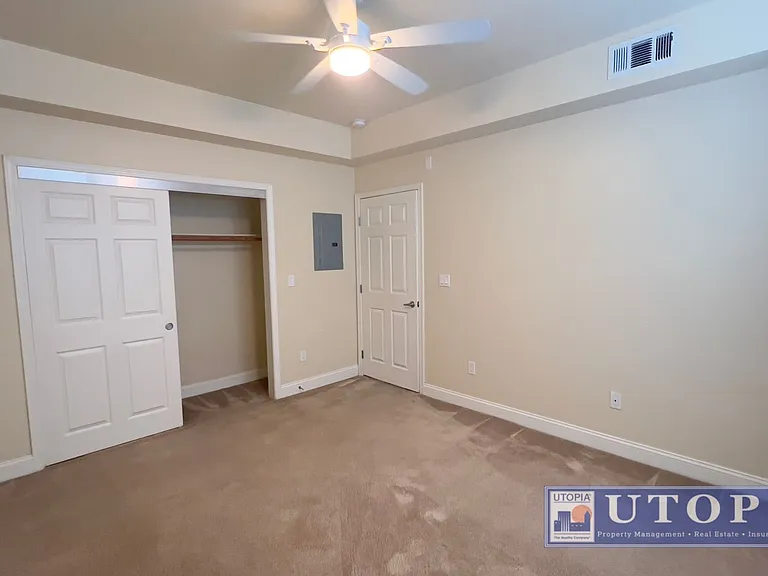 SCZ T 727 Frederick Street — Photo 8