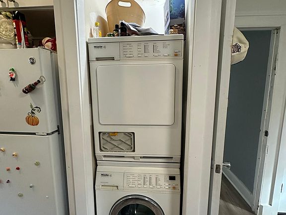 4th image of 57 Clinton Ave APT 1
