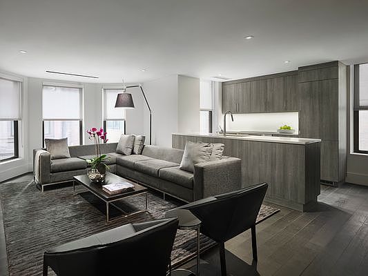 3rd image of 123 W 44th St Penthouse 101
