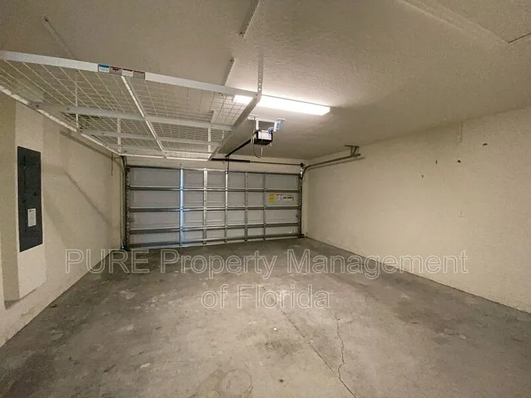 8925 SE 43rd Ave — Photo 28