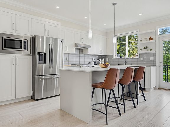 5th image of 15665 Mountain View Dr #75