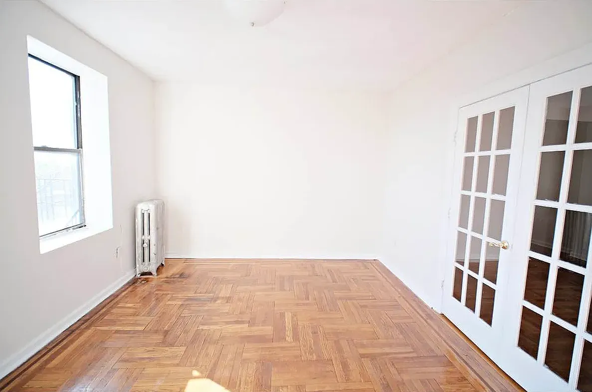 401 Edgecombe Avenue — Photo 2