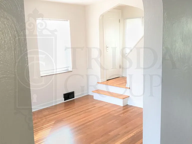 3218 Glendale Ave — Photo 42