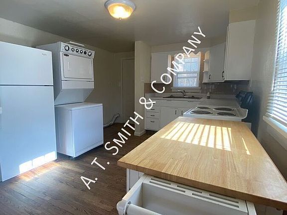 4th image of 1254 Benton St