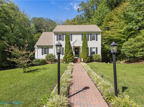 8680 Country View Ln, North Prince George, VA 23860