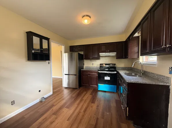 1851 Ego Dr, Virginia Beach, VA 23454