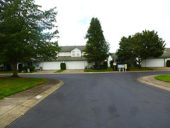 5th image of 17411 SE 16th St