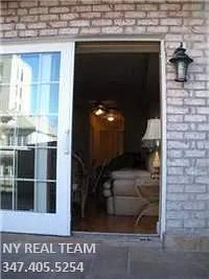 Rented by Real Team Brokerage | media 19