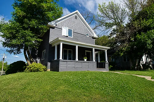 836 S Newton Ave Photo 1 836 S Newton Ave Photo 1