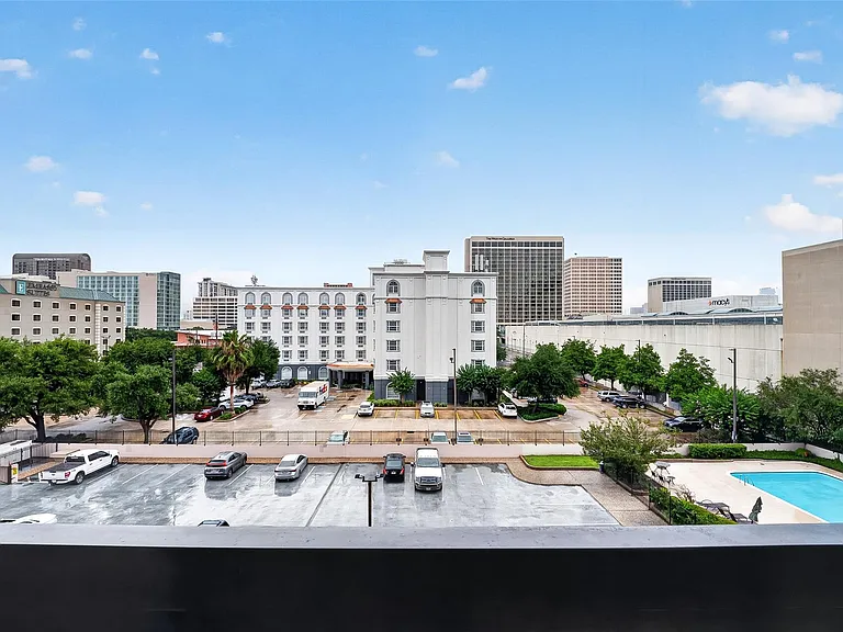 5150 Hidalgo St #402 — Photo 41