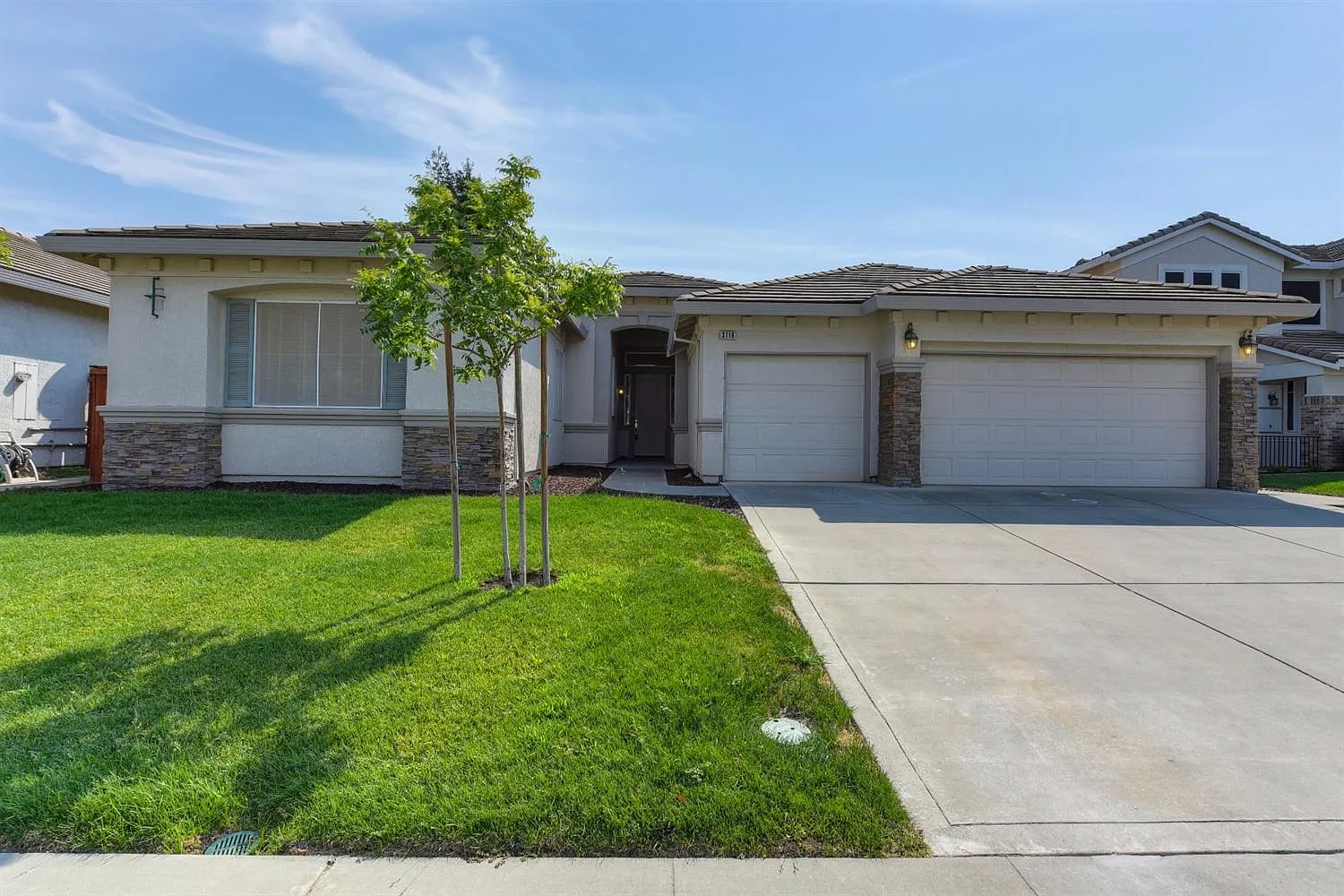 3116 Yosemite Park Way photo 1