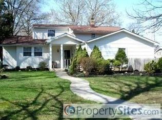 712 Chapel Rd, Cinnaminson, NJ 08077