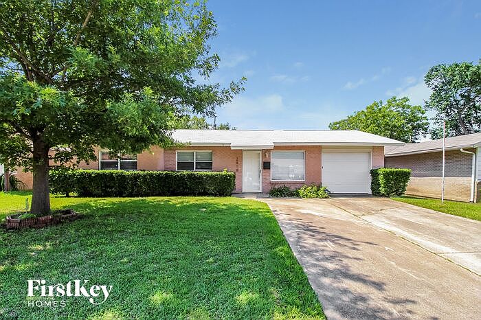 1st image of 2818 Posey Dr