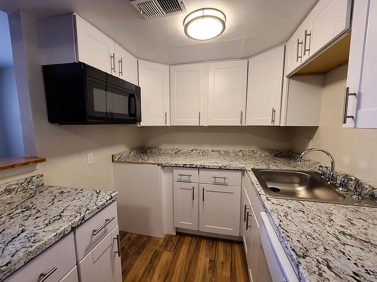 5011 San Jacinto St #104 — Photo 5