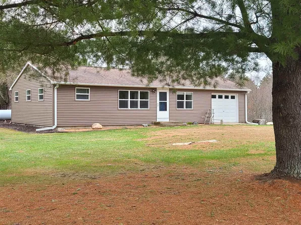 N9438 Kiss Lake Ln, Crivitz, WI 54114