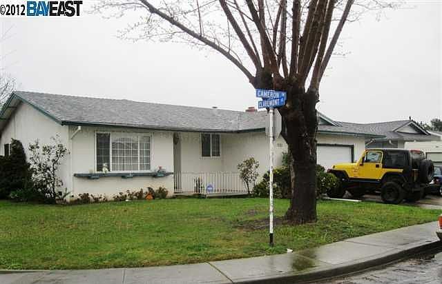 1st image of 2459 Cameron Dr