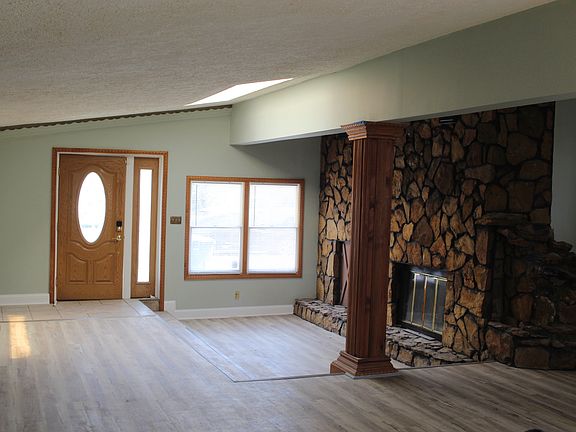 4th image of 6522 Caroline Ave #1