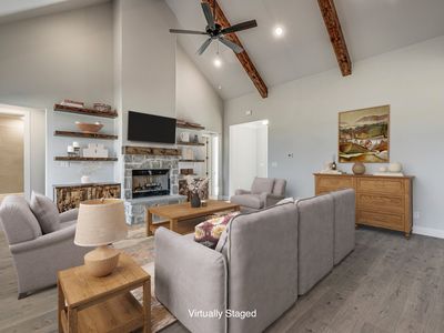 2451 Grant Michael Trl, Waxahachie, TX, 75167