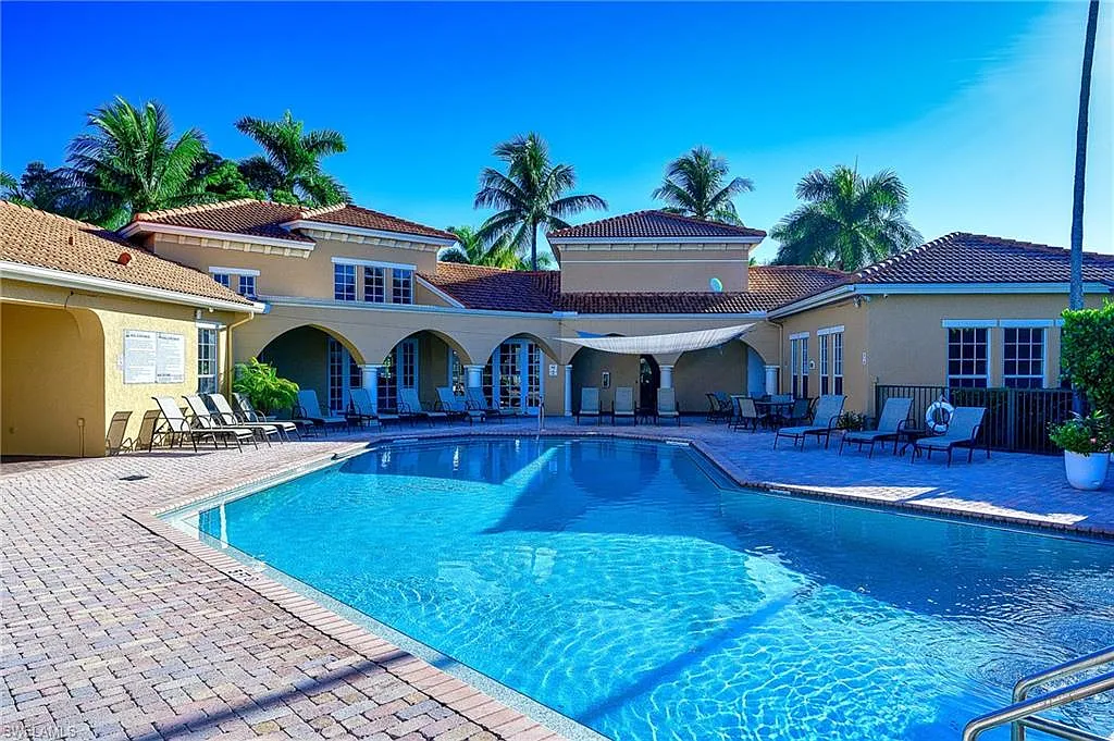 2 bed, 2.0 bath, 1051 sqft, $2,000 — Photo 1