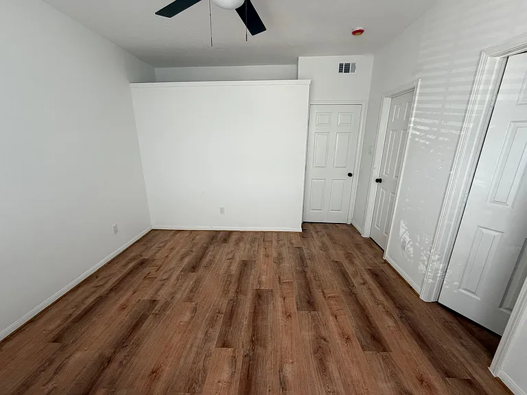 2323 Fairwind Rd #105 — Photo 29