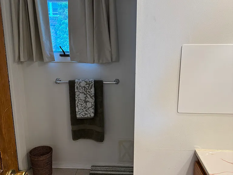 100 S Lakeview Dr — Photo 8