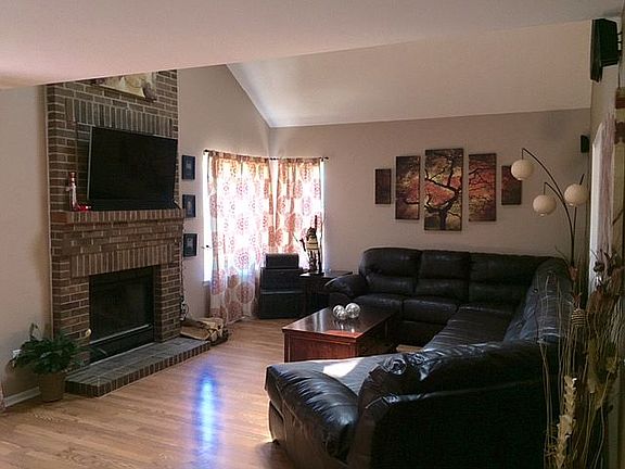 3rd image of 17130 Campion Way