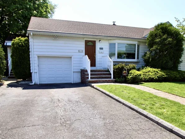 40-02 Knott Ter, Fair Lawn, NJ 07410