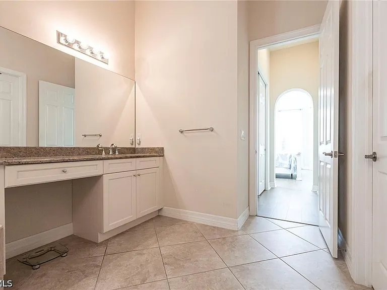 13730 Willow Haven Ct — Photo 30